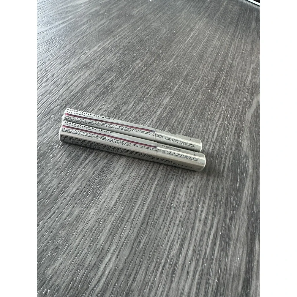 Avon Beyond Color Plumping Lip‎ Gloss x2. Berry Blossom. 0.15 Oz. New. Sealed.
